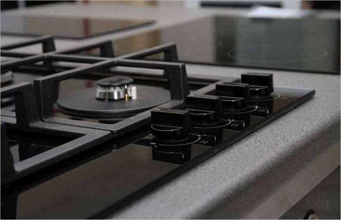 Beépített készülékek az Electronicsdeluxe-tólElectronicsdeluxe_1