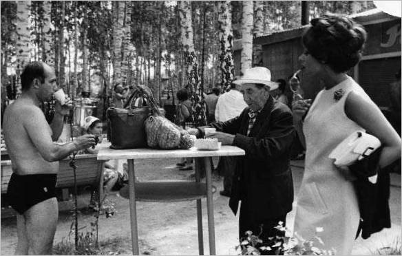 Sophia Loren a Napraforgók című film forgatásán. SZOVJETUNIÓ, 1969