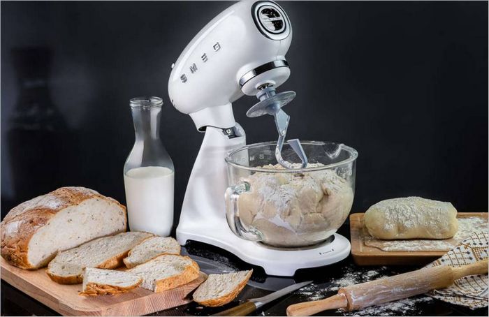 Smeg SF13WHEU bolygóműves keverőgép Smeg SF13WHEU bolygóműves keverőgép