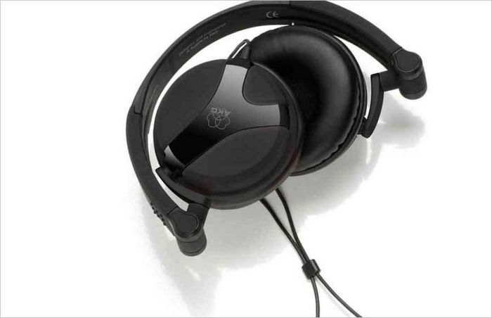 AKG K518DJ fülhallgató