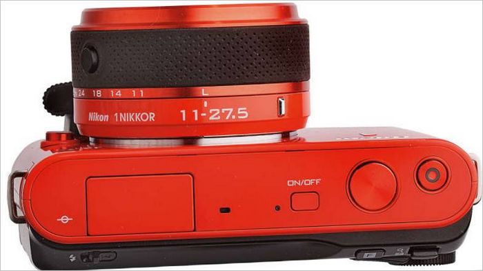 Nikon 1 J2 kompakt fényképezőgép - oldalnézetből