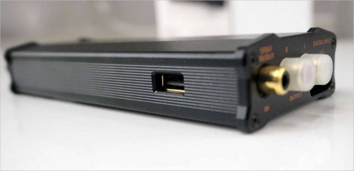 Az iFi micro idsd black labe hordozható DAC Az iFi micro idsd black labe hordozható DAC