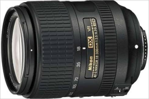 Nikon D500 Kit 16-80 mm VR tükörreflexes fényképezőgép