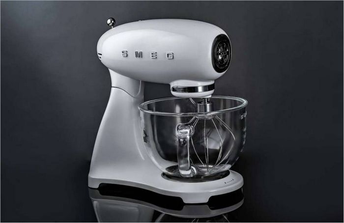 Smeg SMF13WHEU bolygókeverő Smeg SF13WHEU bolygókeverő
